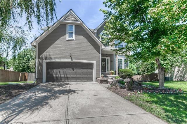 Welcome to 4946 Noreston Street- 5 bdrm, 3 1/2 bat