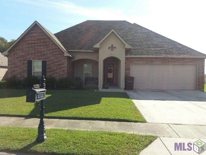 19935 Pecan Hill Dr, Zachary, LA 70791 - photo 1