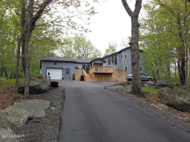 102 Whipple Tree Ln, Hawley, PA 18428 - photo 1