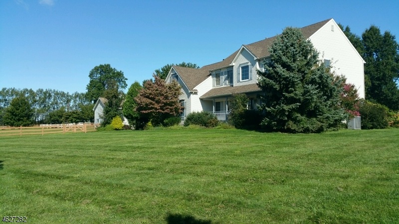 3 Pleasant View Manor Rd, Pittstown, NJ 08867 - photo 1