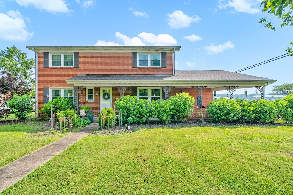 For Sale $275,000 • Co-Listing Agent