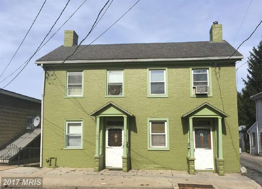 329 Washington St, Chambersburg, PA 17201 - photo 1