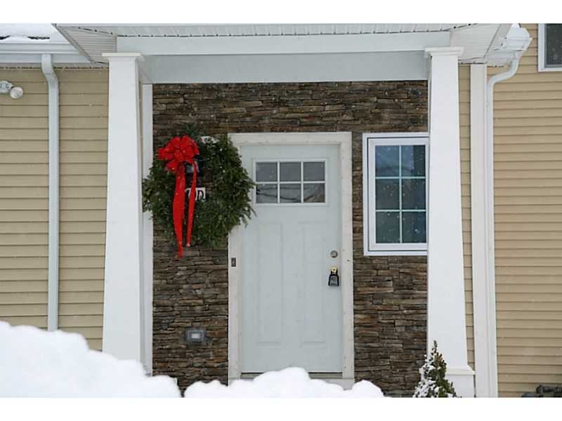 10 Nicole Cir unit D, Smithfield, RI 02917 - photo 1