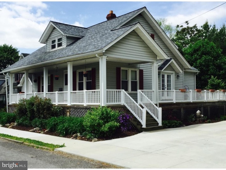 16 S Clinton Ave, Maple Shade, NJ 08052 - photo 1