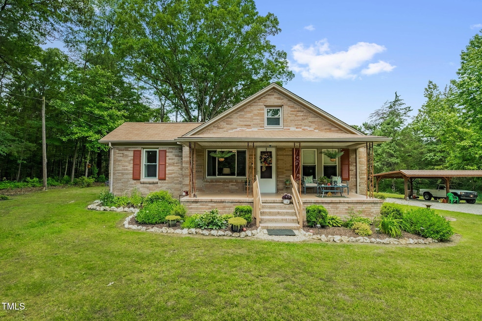 2-web-or-mls-3315 Mebane Oaks Rd-2