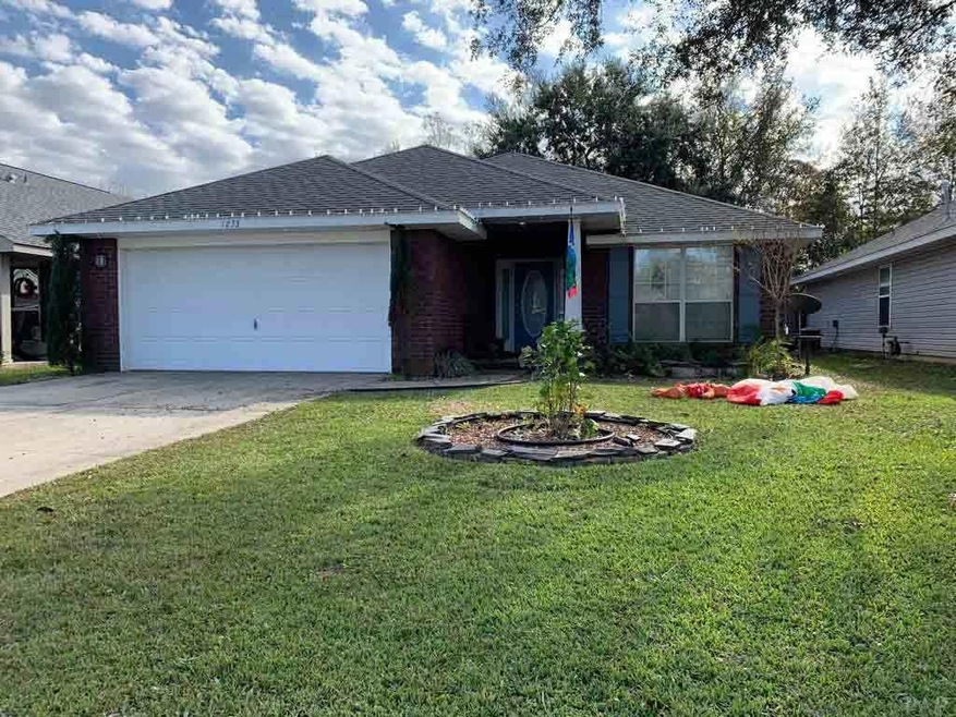 1233 Wetherby Rd, Pensacola, FL 32534 - photo 1