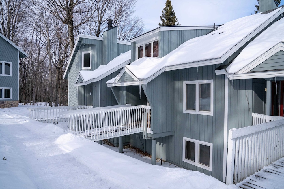 32 Shattarack Rd unit B5, Stratton, VT 05360 - photo 1