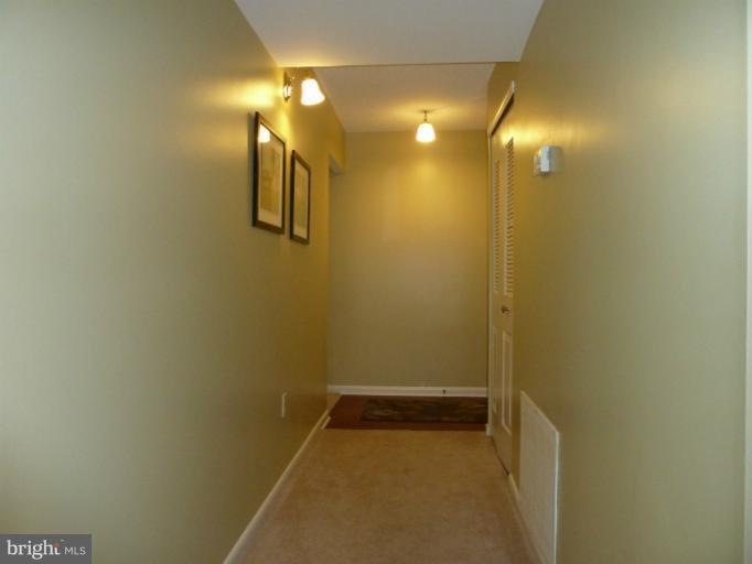 2216 Springwood Dr unit 101, Reston, VA 20191 - photo 1