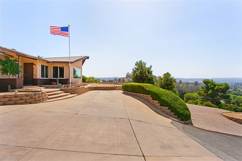 13843 Tierra Bonita Rd, Poway, CA 92064 - photo 1