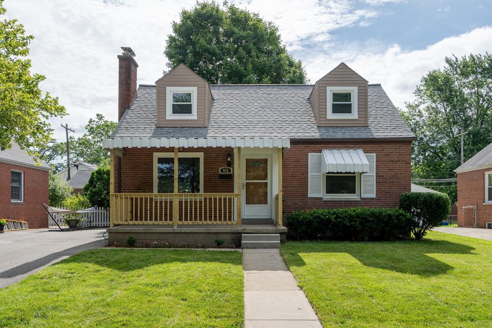 852_McClain_Rd_Columbus_28