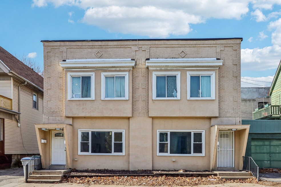 1337 N 43rd St, Milwaukee, WI 53208 - photo 1