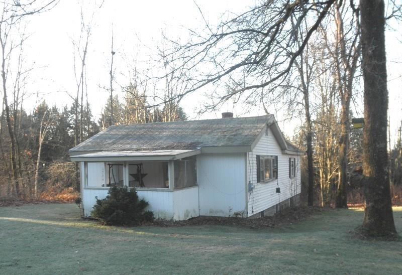 Front view of house.