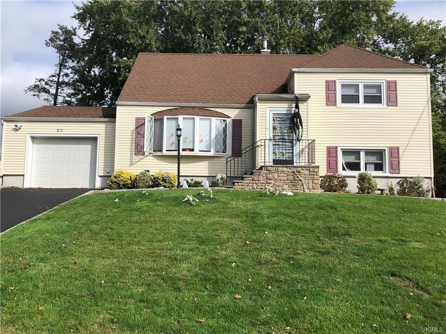 27 Montclair Rd, Yonkers, NY 10710 - photo 1