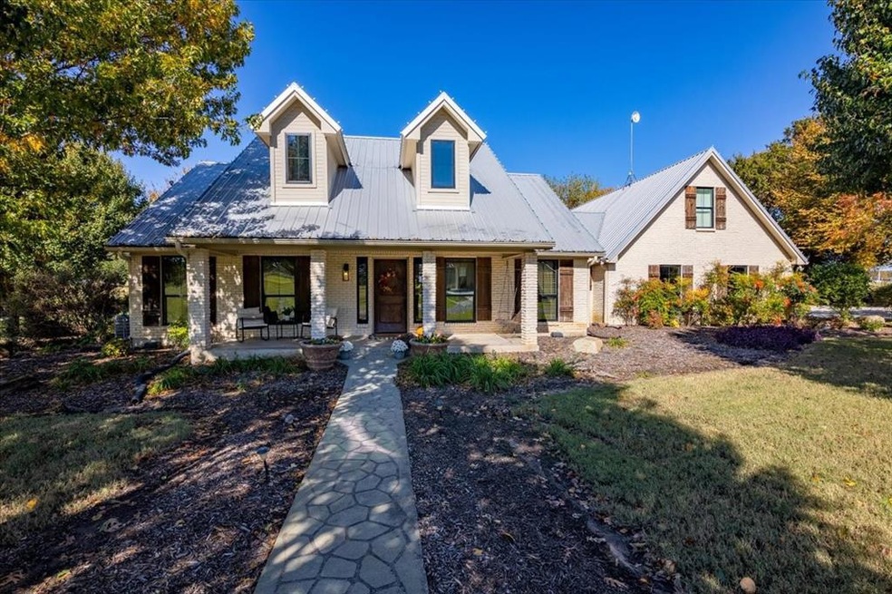 390 County Road 1160, Decatur, TX 76234 - photo 1