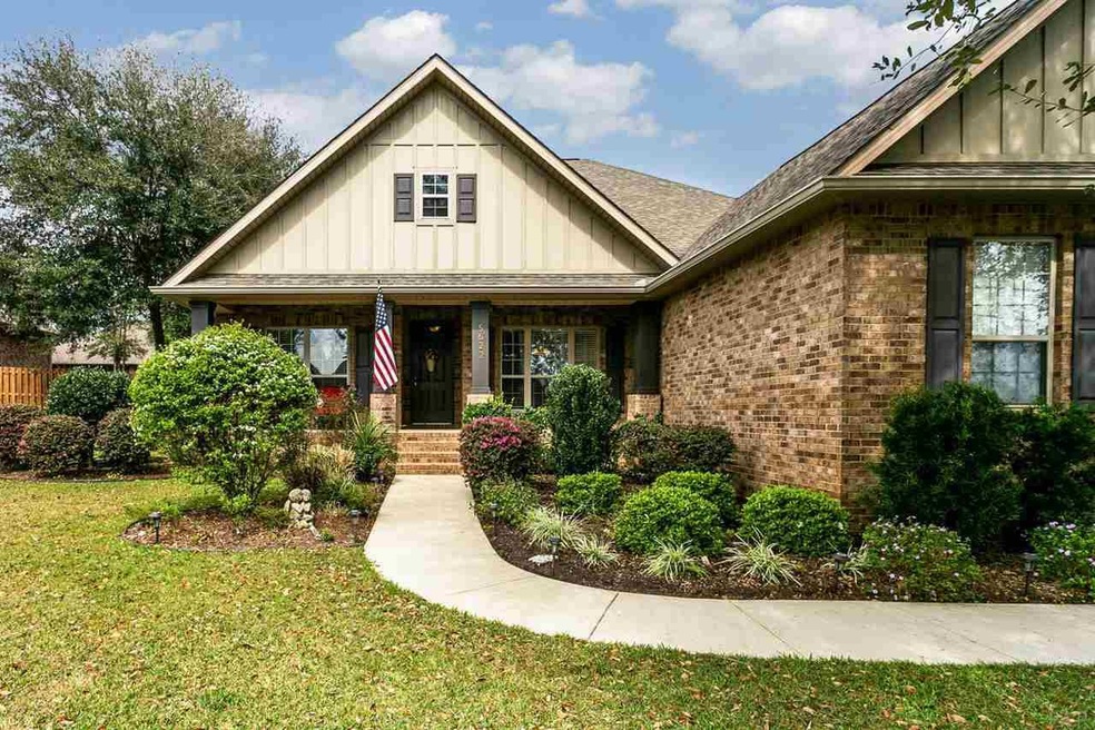 5622 Lobelia Ln, Pensacola, FL 32526 - photo 1