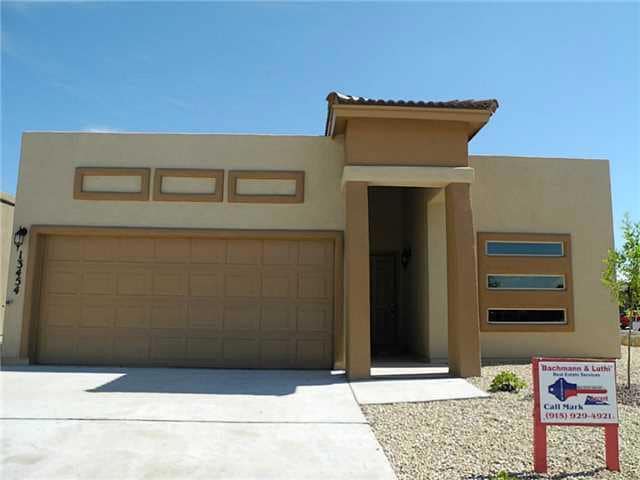 13454 Hazlewood St, Horizon City, TX 79928 - photo 1