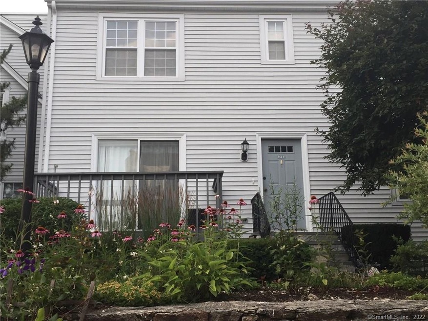 254 Seaside Ave unit C, Stamford, CT 06902 - photo 1