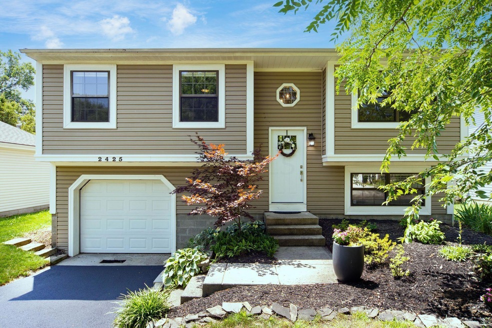 001_P2425 Sanford Dr-062-Edit