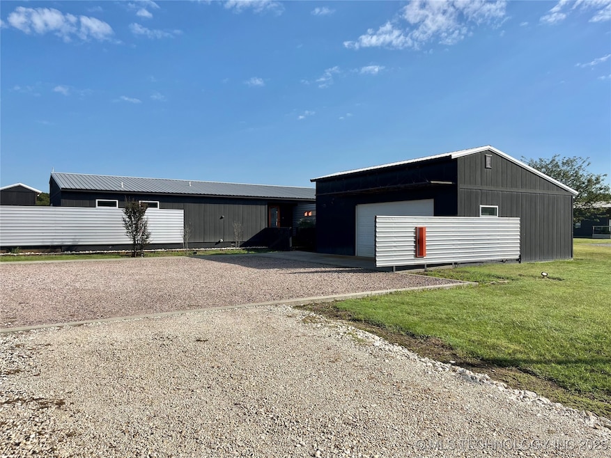 6711 Bobbie Little Dr, Kingston, OK 73439 - photo 1