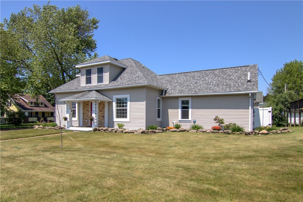 923 19th Ave, Bloomer, WI 54724 - photo 1