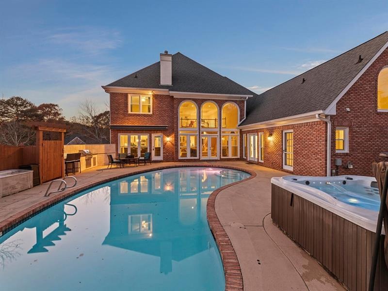 PARADISE IN YOUR OWN BACKYARD