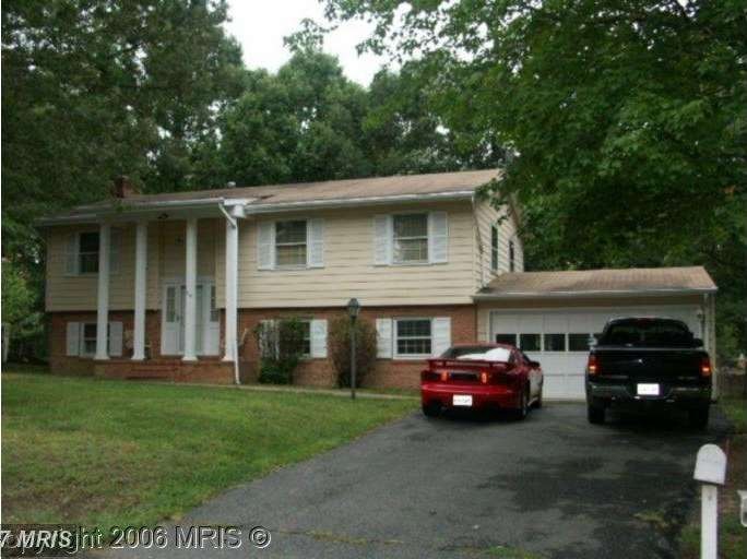 816 Sherwood Ln, Fredericksburg, VA 22407 - photo 1