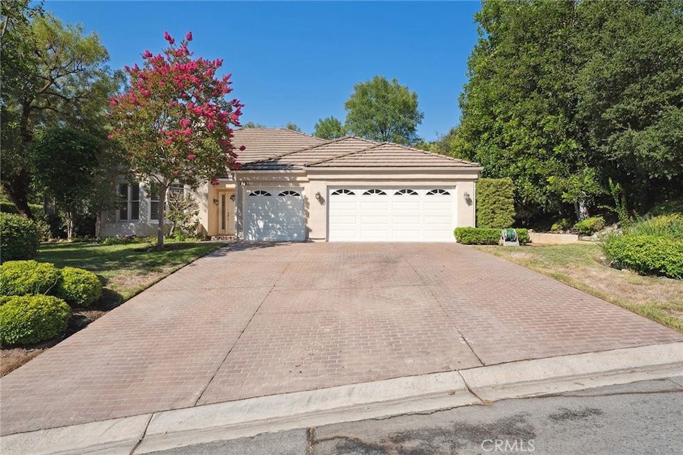 Sold $2,075,000 • Co-Listing Agent