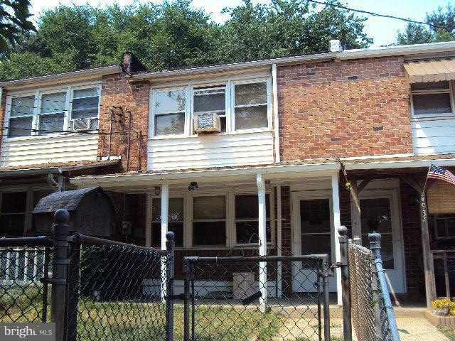 932 Catawba Ct, Halethorpe, MD 21227 - photo 1