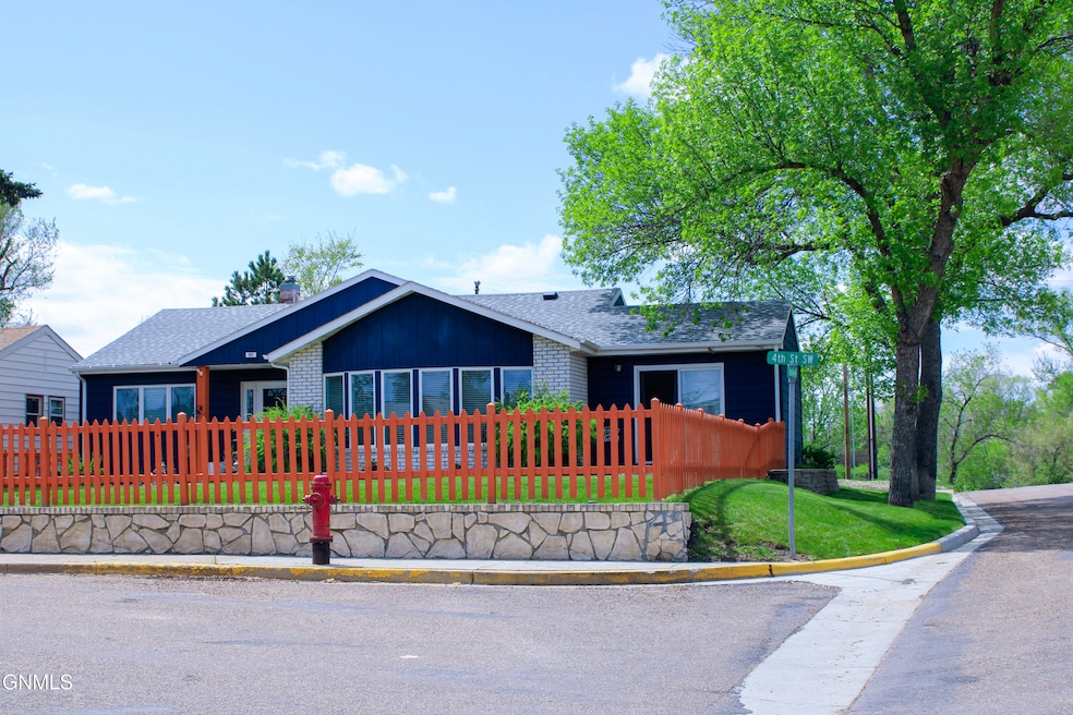 For Sale $465,000