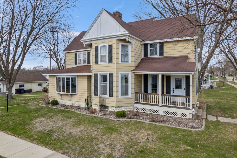500 N Spring (1)
