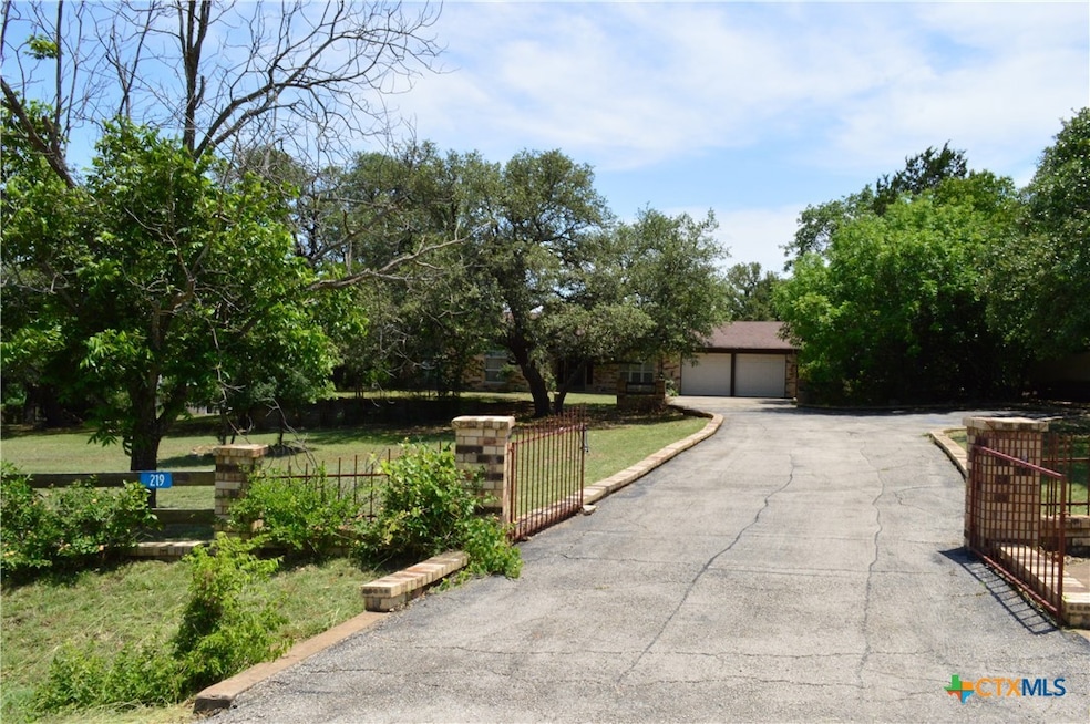 Welcome!  219 County Road 4757, Kempner, TX  76539