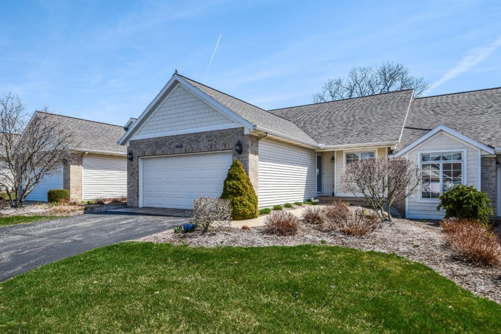 003-Front_View-5640341-medium