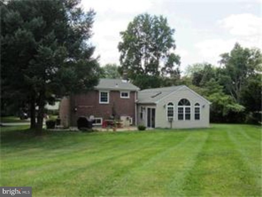 11 E Golf Club Ln, Paoli, PA 19301 - photo 1