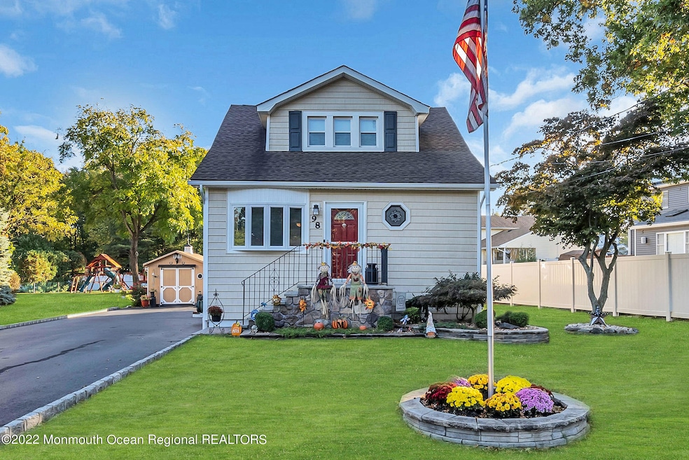 98 Aberdeen Rd, Matawan, NJ 07747 - photo 1