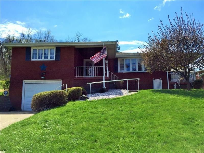 Welcome Home to 1425 Gilmore Drive