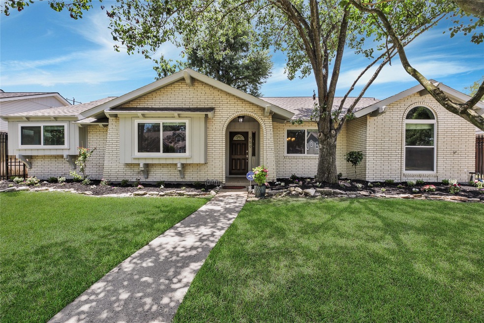 959 Thornton Rd, Houston, TX 77018 - photo 1