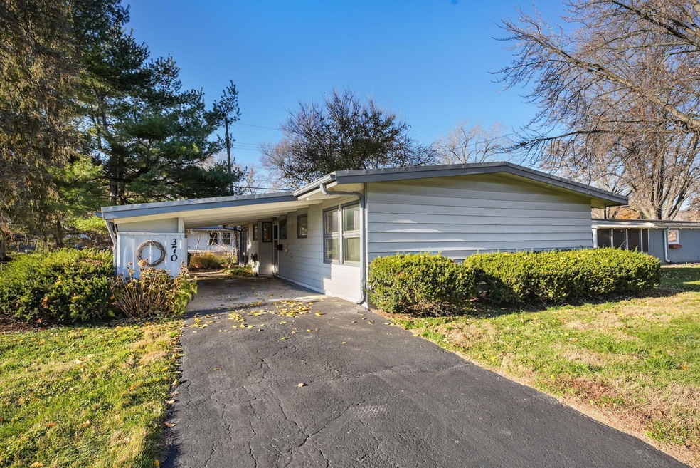 2-web-or-mls-370-gary-lee-dr