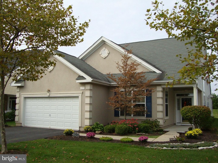 2174 Four Seasons Blvd unit II44, Macungie, PA 18062 - photo 1