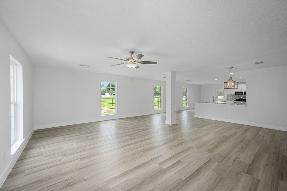 20017 Sanchez Rd, Alvin, TX 77511 - photo 1