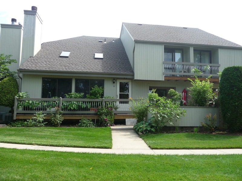 27 Sherborne St, Somerset, NJ 08873 - photo 1