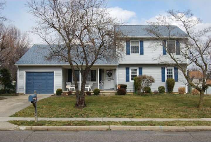 290 Tenby Chase Dr, Delran, NJ 08075 - photo 1