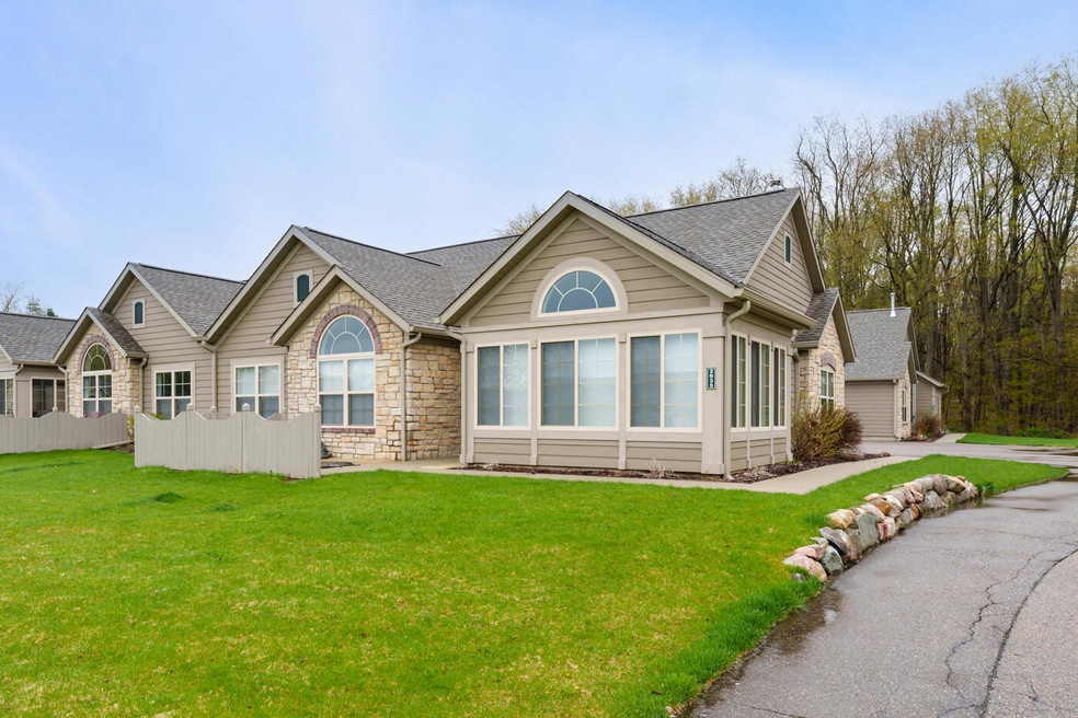 Bluestone_Circle_2635-1