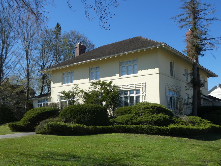 100 East Dunbar Street