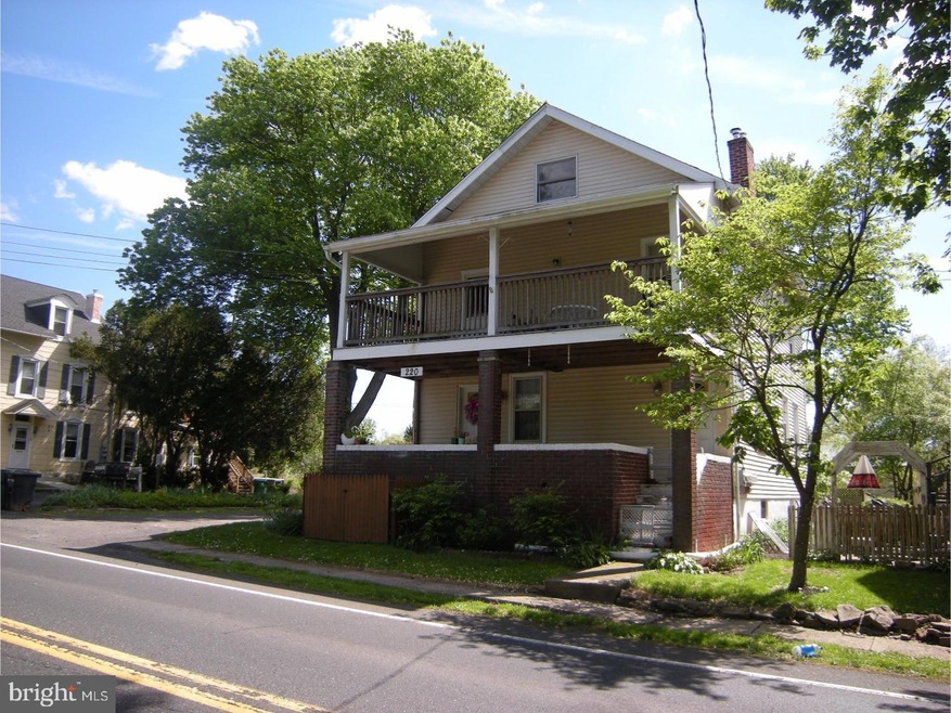 220 W Bristol Rd unit B, Warminster, PA 18974 - photo 1