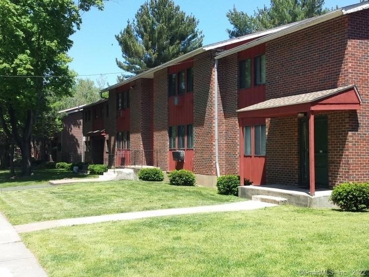 389 Broadview Terrace unit A, Hartford, CT 06106 - photo 1