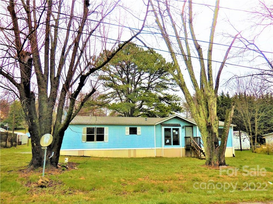 536 Carolina Cir unit 34, Hendersonville, NC 28792 - photo 1