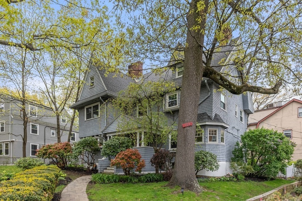 123 Kilsyth Rd unit 1, Brighton, MA 02135 - photo 1