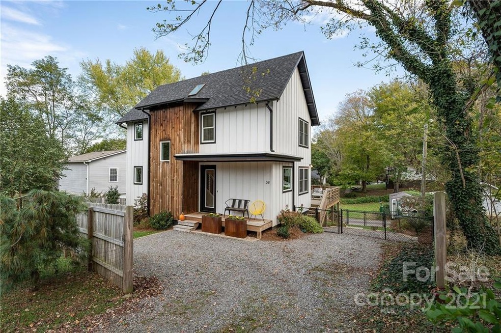 Contemporary home in West Asheville