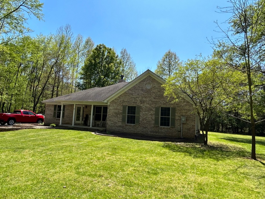 329 W Bunkerhill Rd, Mooresville, IN 46158 | MLS# MBR21919554