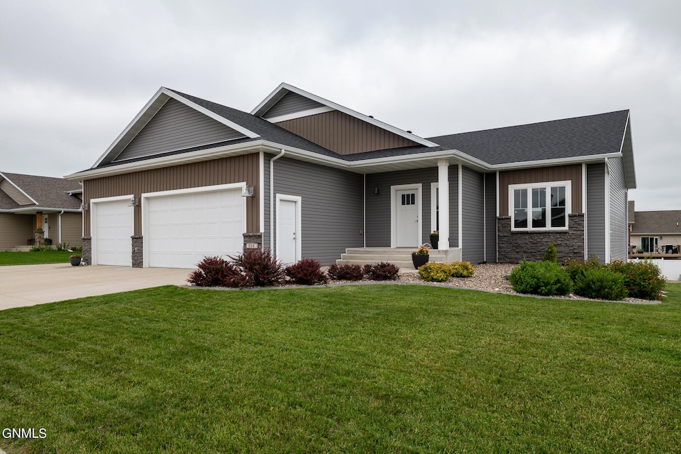 524_Quarry_Lane_Bismarck-152